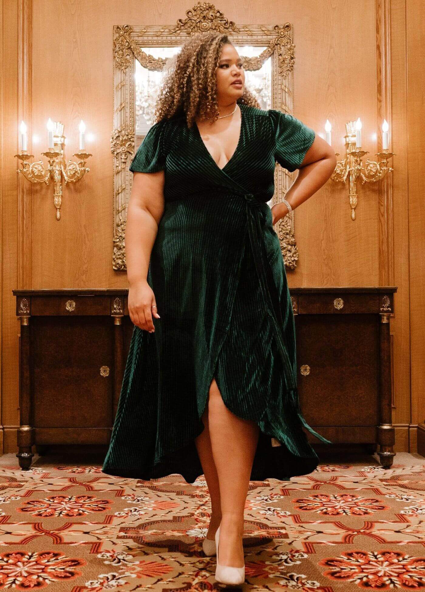 Andi Ribbed Velvet Wrap Dress | Emerald - Baltic Born