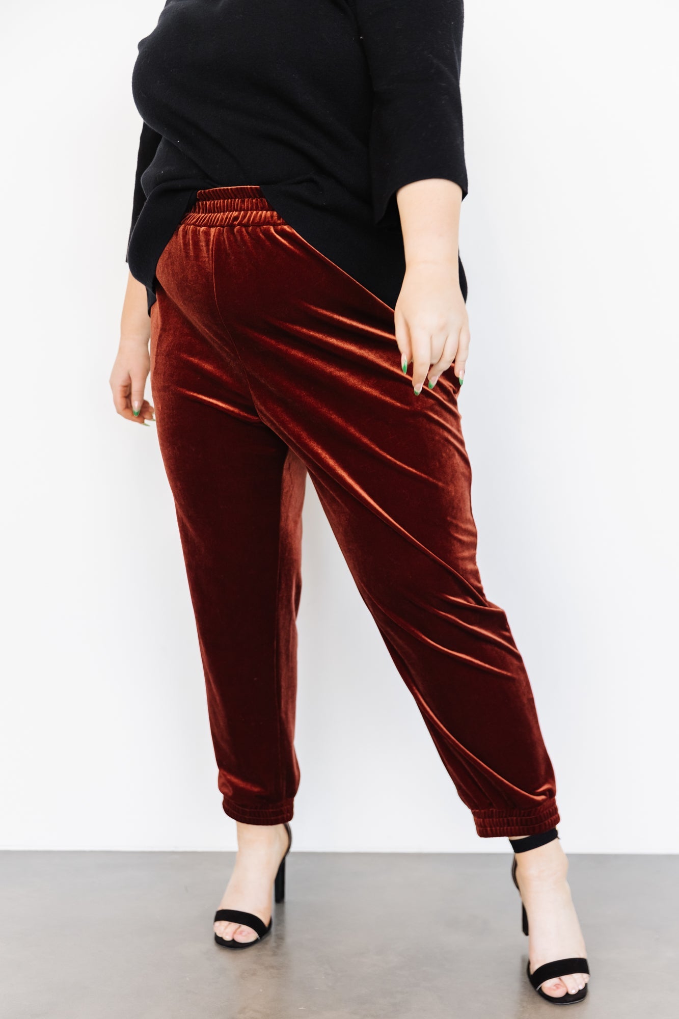 Archie Velvet Jogger Pants | Cinnamon - Baltic Born