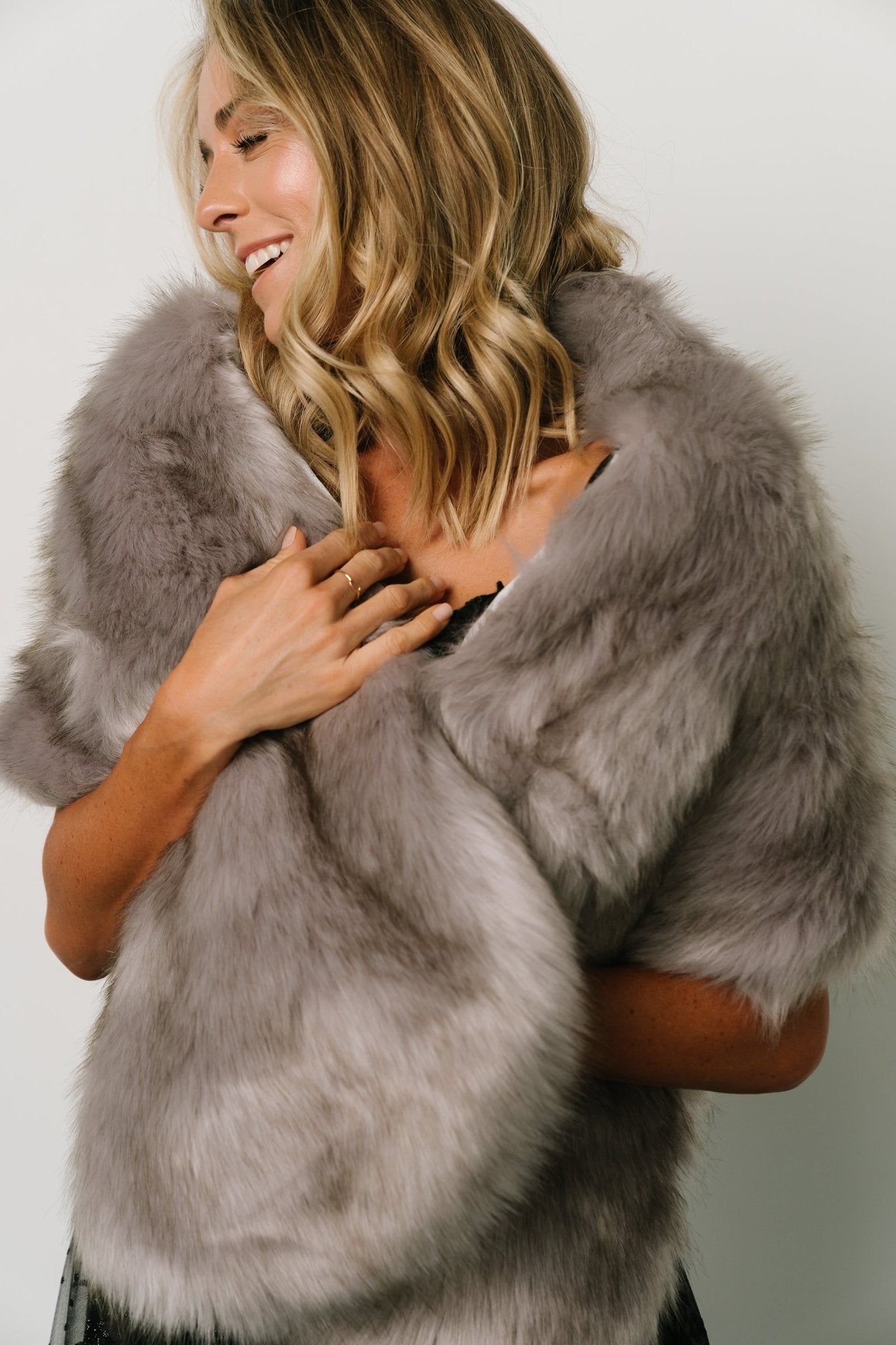 Jovie Faux Fur Shawl | Silver Gray