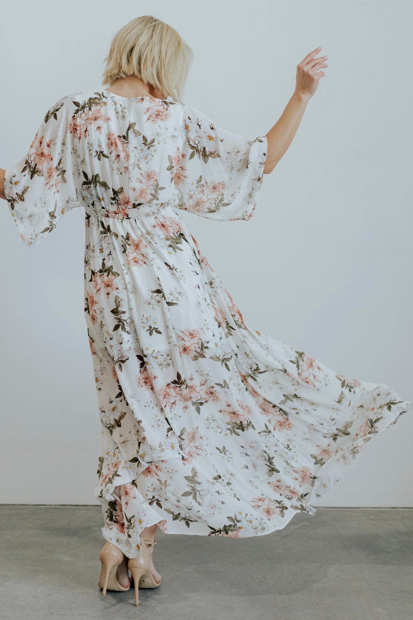 Kia Kimono Maxi Dress | White Floral - Baltic Born