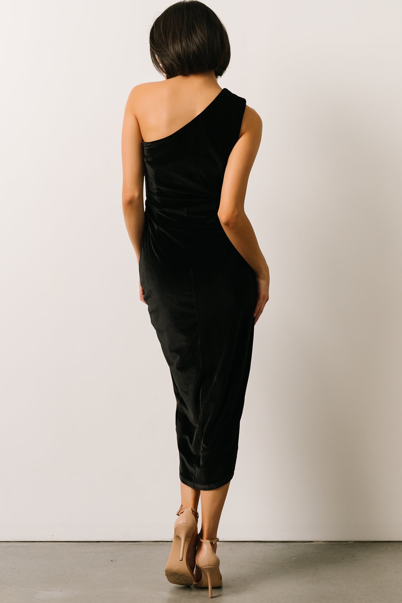 Kourtney Velvet One Shoulder Midi Dress | Black - Baltic Born