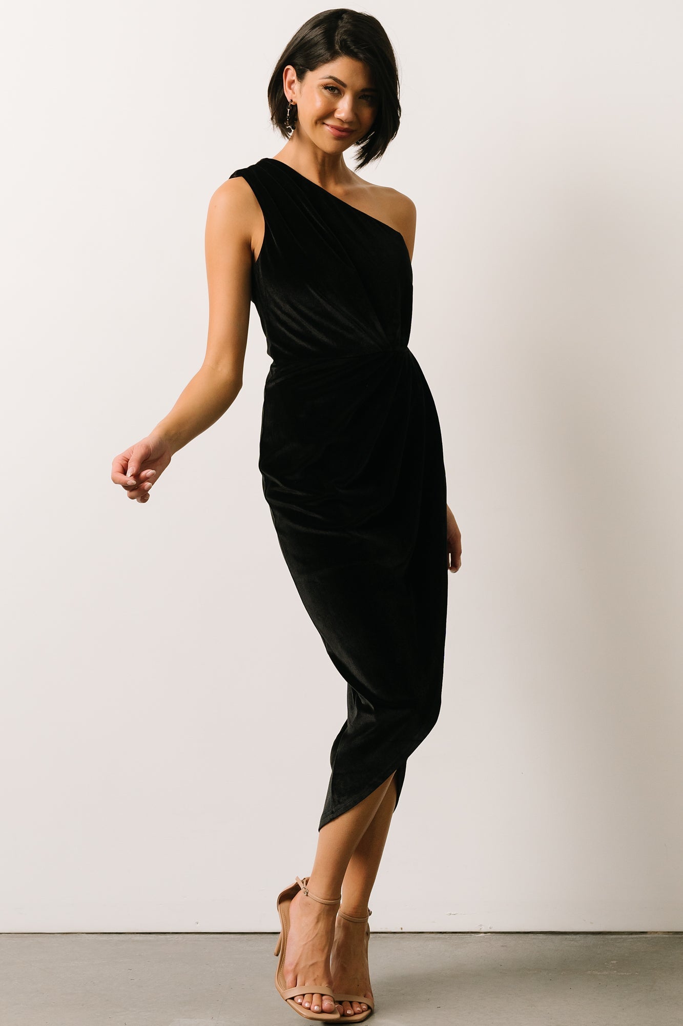 Kourtney Velvet One Shoulder Midi Dress | Black - Baltic Born