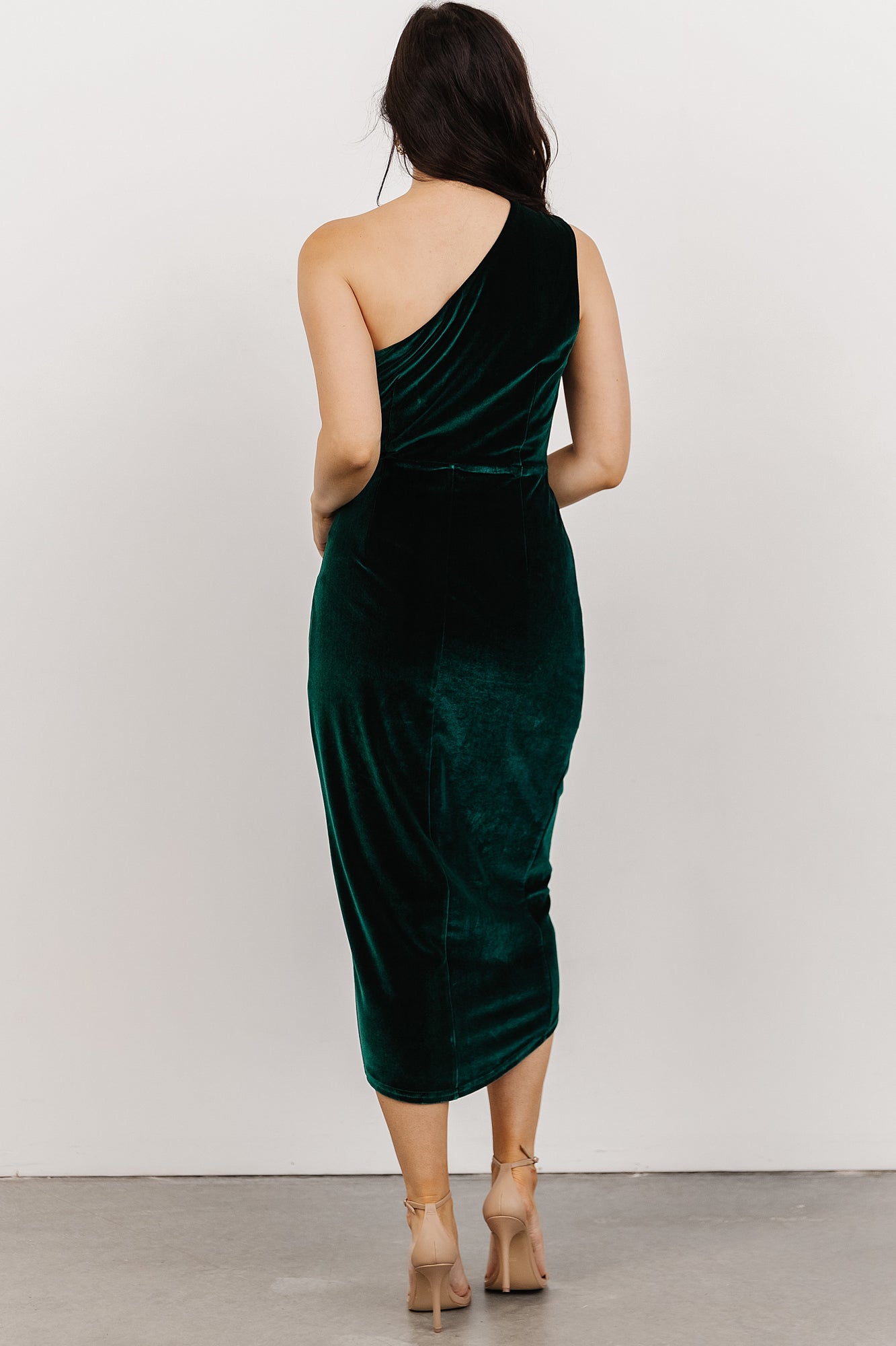 Kourtney Velvet One Shoulder Midi Dress | Emerald - Baltic Born