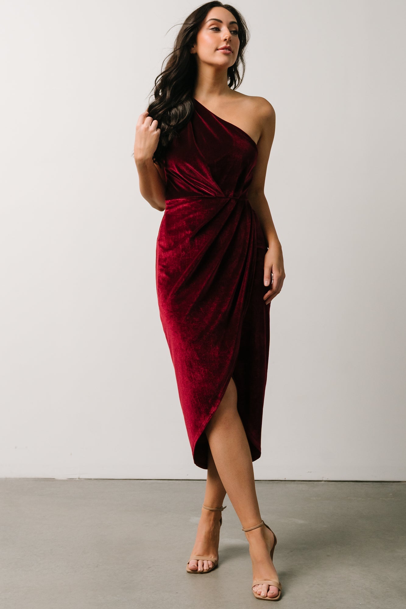 Kourtney Velvet One Shoulder Midi Dress | Merlot - Baltic Born