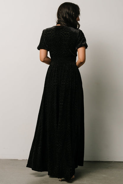 Leslie Embossed Velvet Maxi | Black - Baltic Born