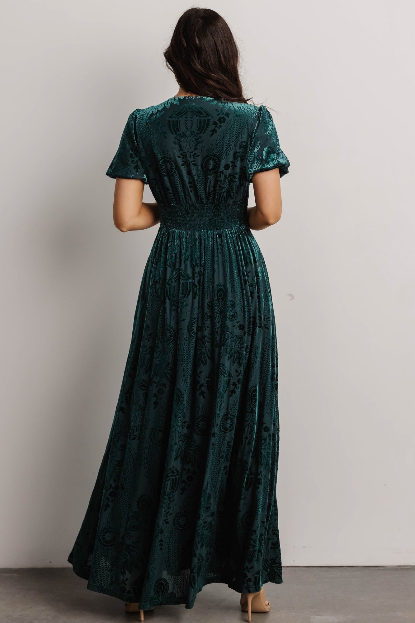 Baltic Born Womens Leslie Velvet Maxi Dress | Emerald | Color: Jade Baltic Born Womens Leslie Velvet Maxi Dress | Emerald | Color: Jade