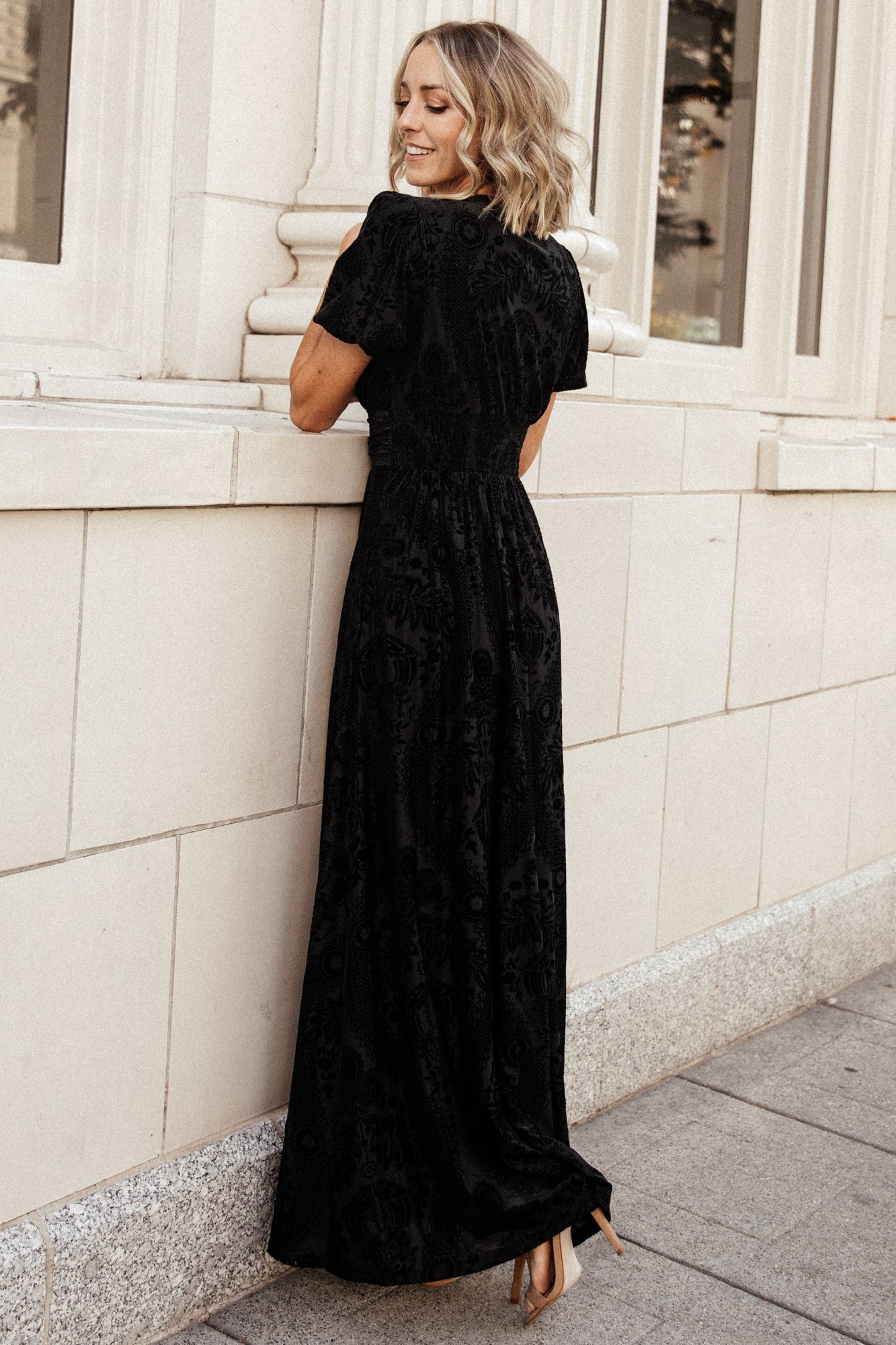 Leslie Velvet Maxi Dress | Black - Baltic Born