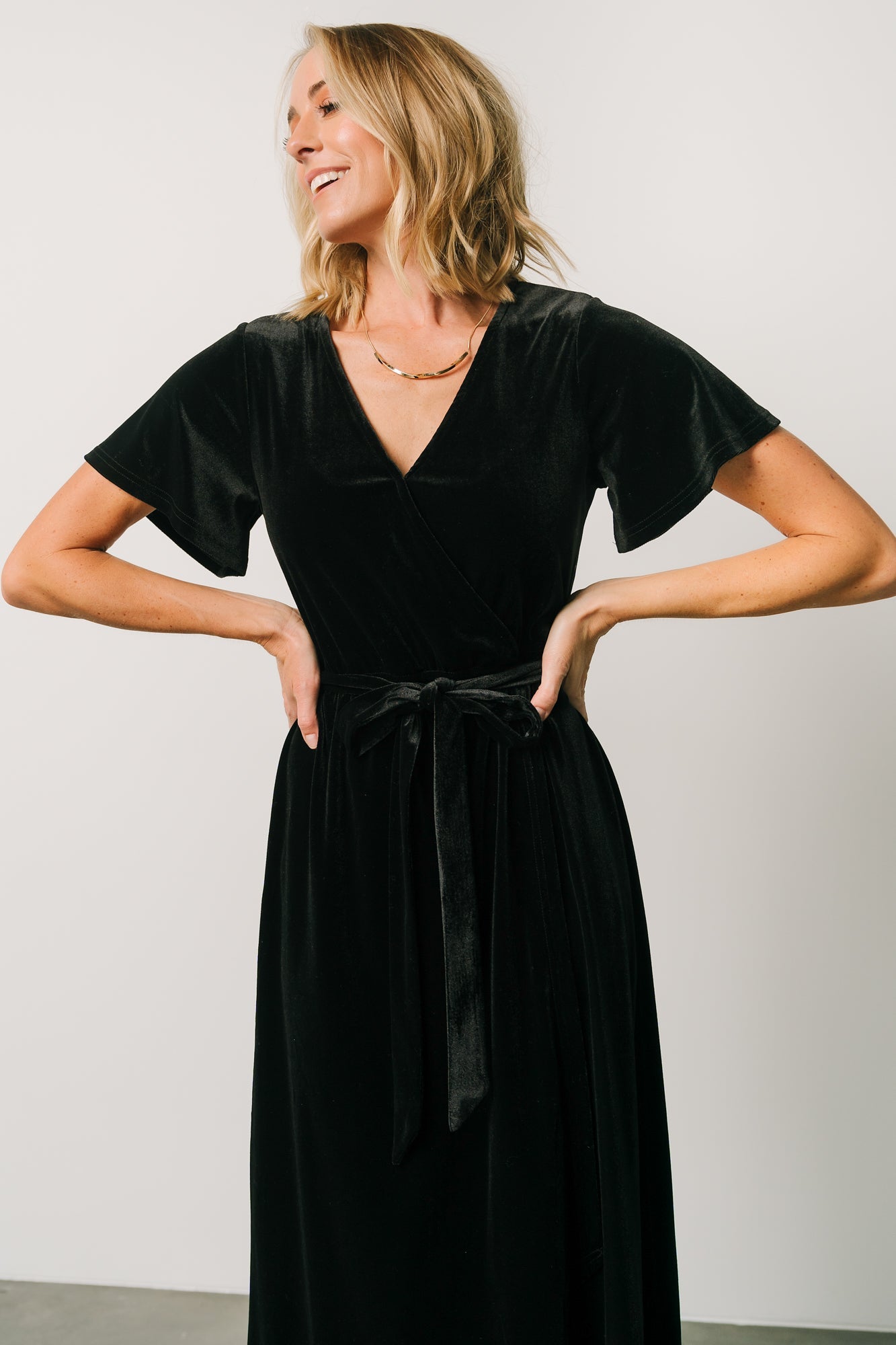 Nadine Velvet Midi Dress | Black - Baltic Born