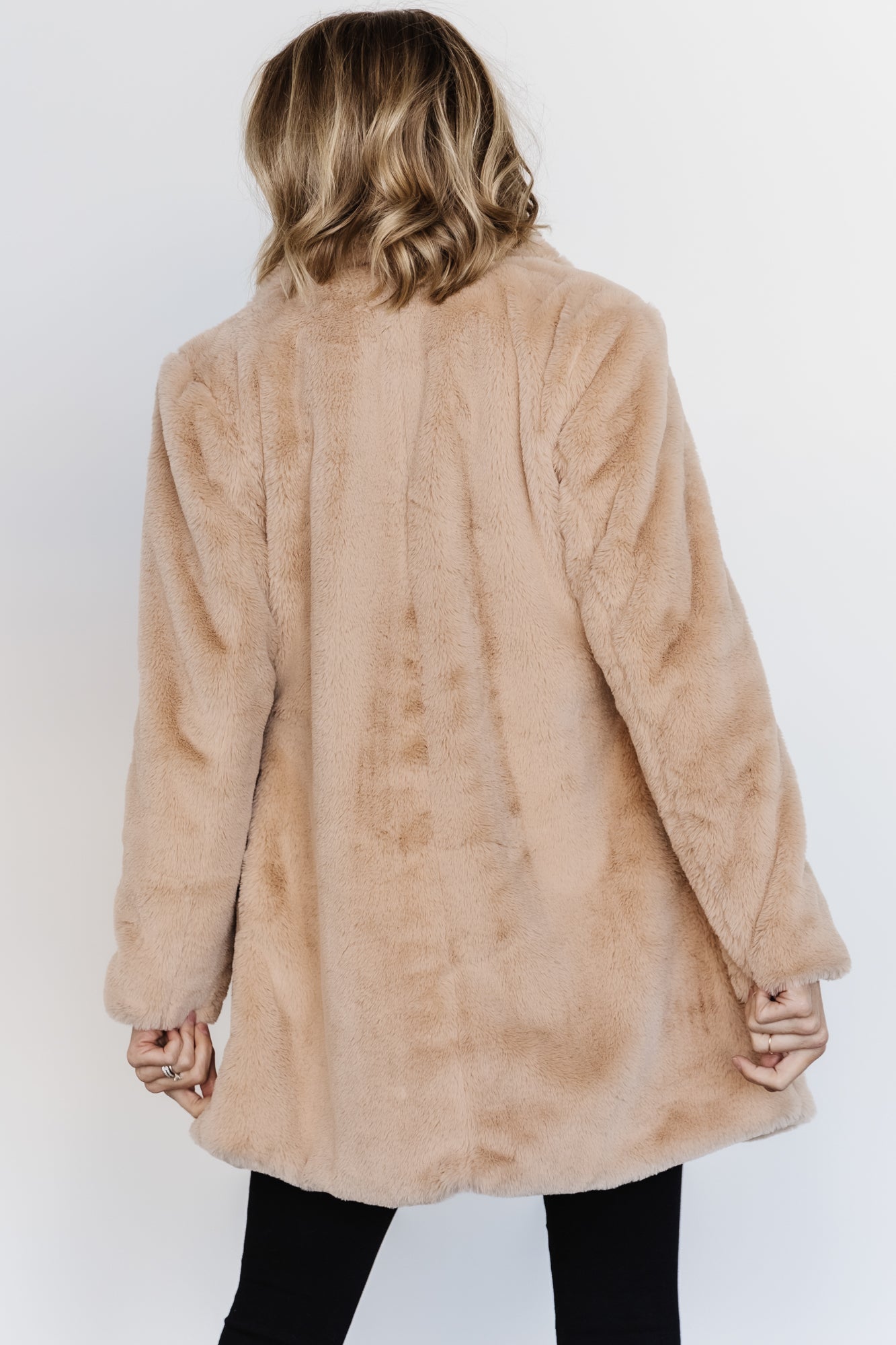 Narla Faux Fur Coat | Oatmeal - Baltic Born