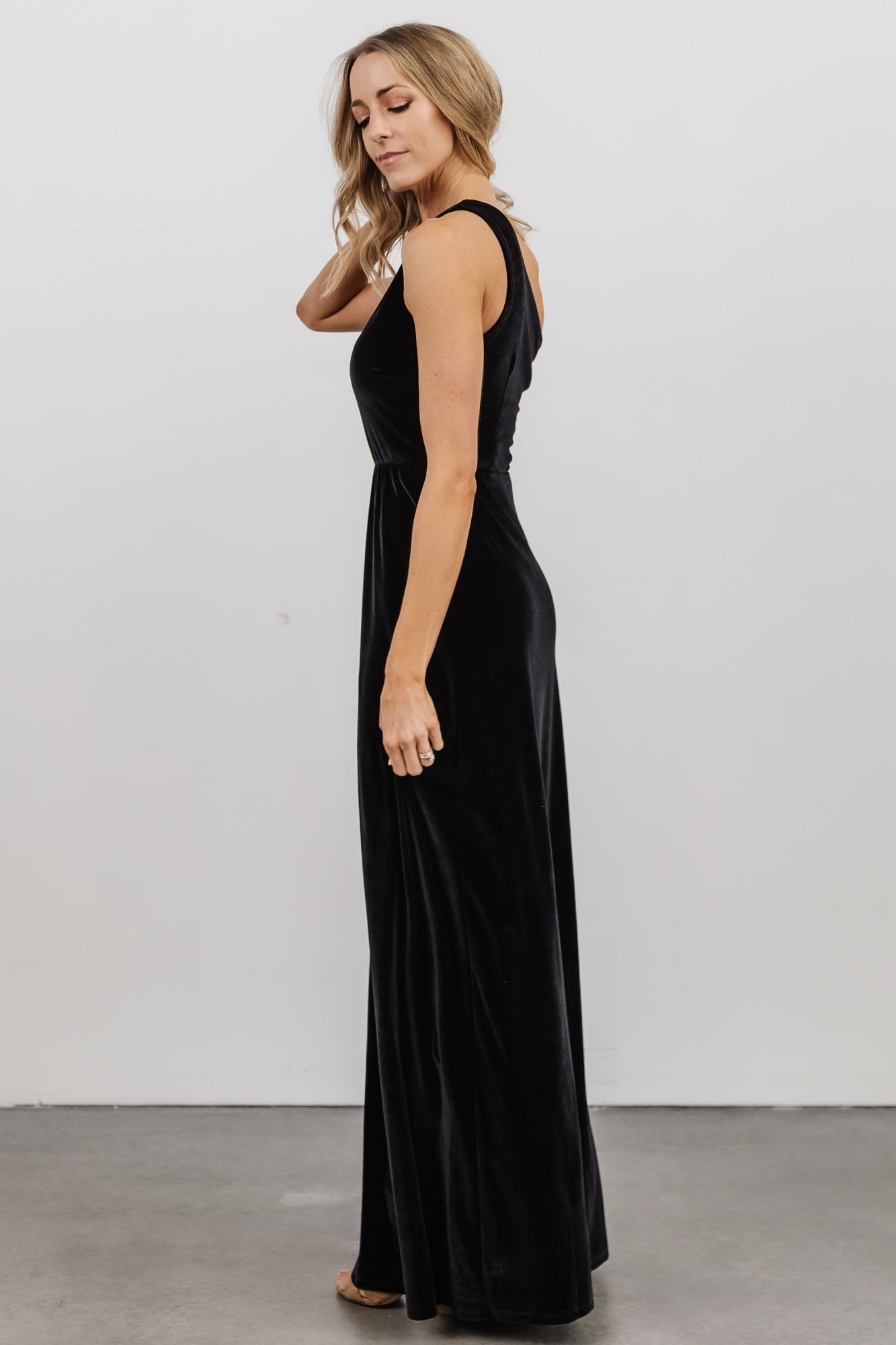 Tatiana Velvet One Shoulder Maxi Dress | Black - Baltic Born