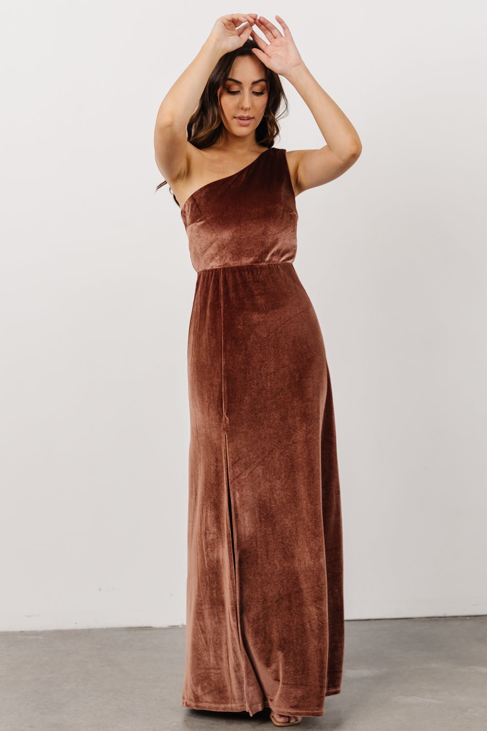 Tatiana Velvet One Shoulder Maxi Dress | Desert Rose - Baltic Born