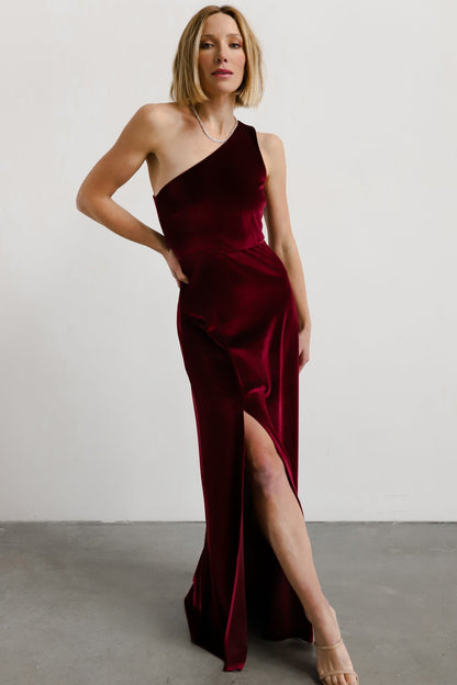 Tatiana Velvet One Shoulder Maxi Dress | Merlot - Baltic Born