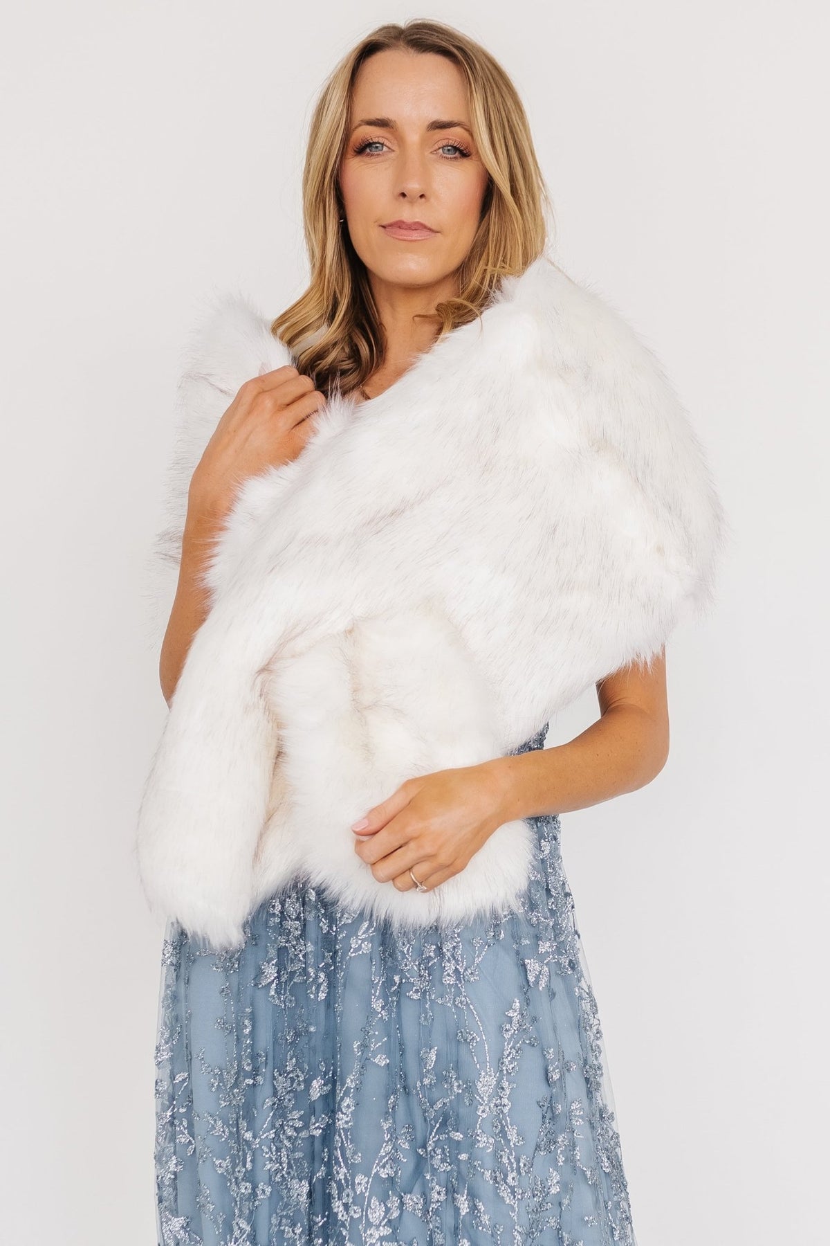Faux fur shawl ivory deals